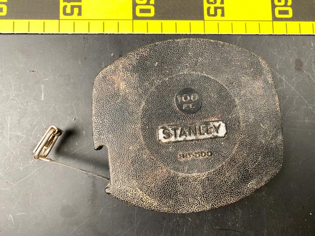 T1732 100 Foot Tape Measure