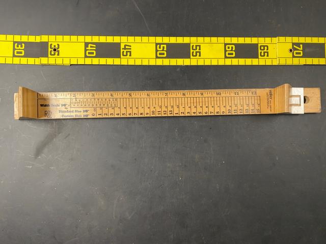 T2117 Wooden Shoe Size Gauge